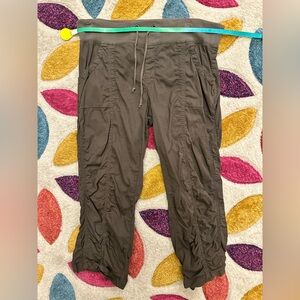 Army Green Ruched Capris
